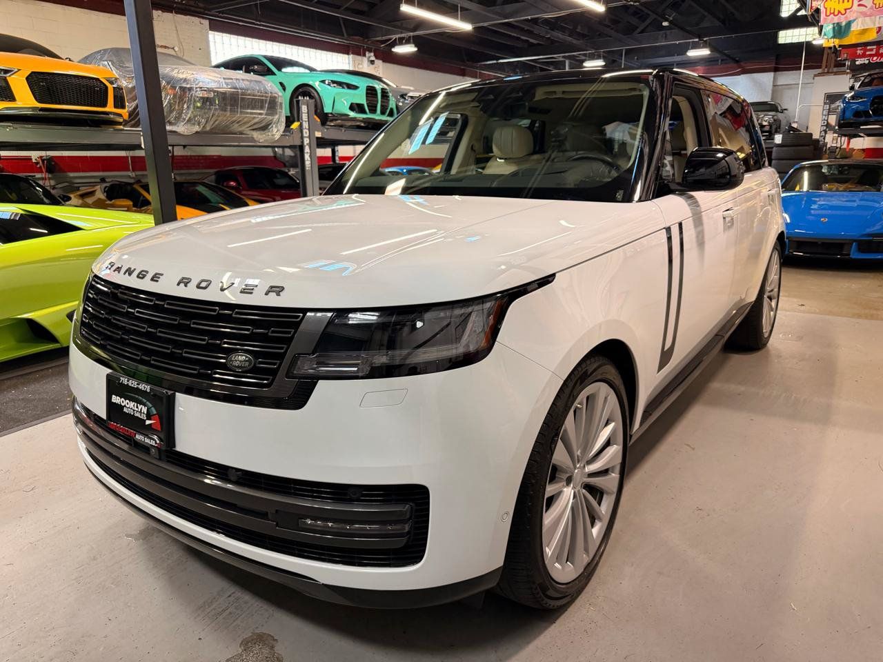 Used 2024 Land Rover Range Rover Long Wheelbase SE AWD/4WD image 10