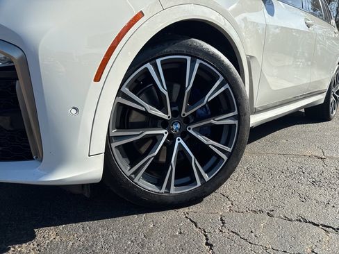 Used 2020 BMW X7 M50i w/ Dynamic Handling Package image 2