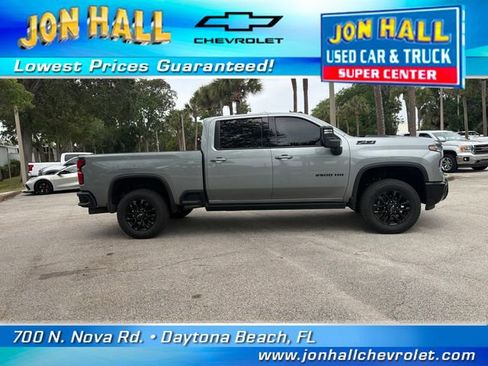 Used 2025 Chevrolet Silverado 2500 LTZ w/ LTZ Plus Package AWD/4WD image 14