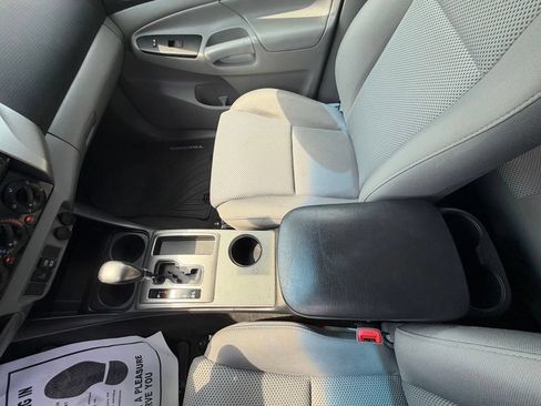 Used 2015 Toyota Tacoma 4x4 Double Cab w/ TRD Off-Road Package image 10