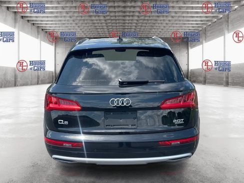 Used 2018 Audi Q5 2.0T Premium Plus w/ Premium Plus Package AWD/4WD image 6
