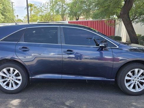Used 2015 Toyota Venza LE AWD/4WD image 4
