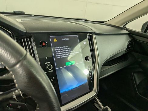 Used 2025 Subaru Outback Premium image 24