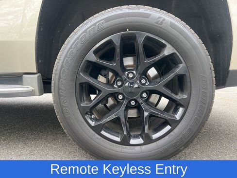 Used 2015 GMC Yukon SLT w/ Open Road Package image 9