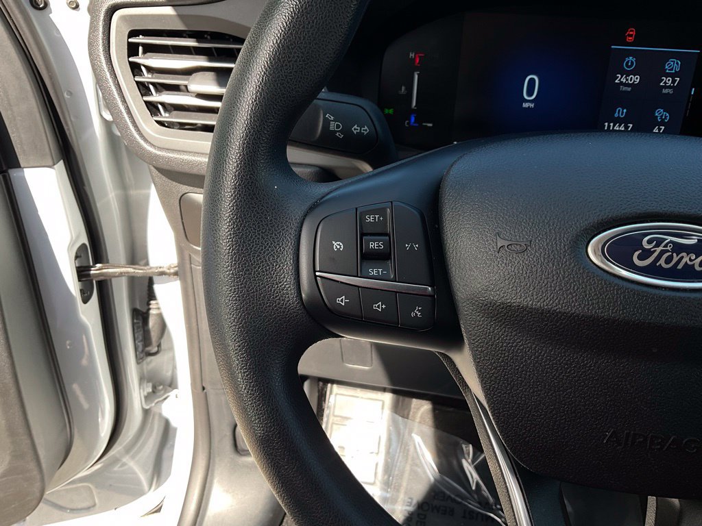 Used 2025 Ford Escape Active AWD/4WD image 11