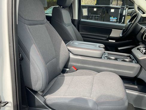 Used 2025 Ford Expedition Max Active image 50