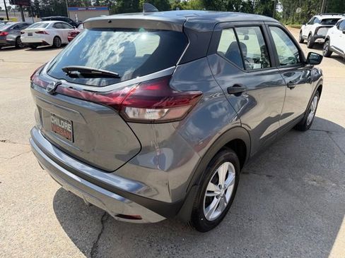 Certified 2025 Nissan Kicks Play S FWD image 6