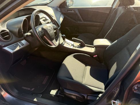 Used 2012 MAZDA MAZDA3 i Touring FWD image 8