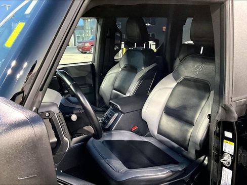 Used 2024 Ford Bronco Big Bend w/ Sasquatch Package AWD/4WD image 23