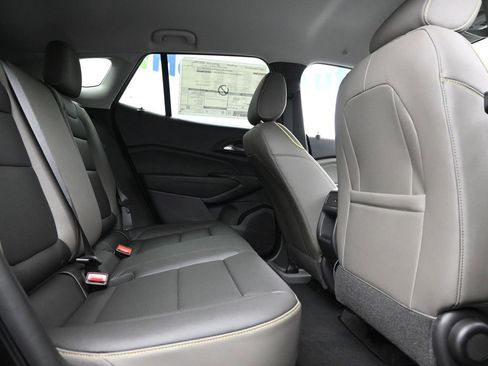 Used 2026 Chevrolet Trax ACTIV w/ Driver Confidence Package image 7