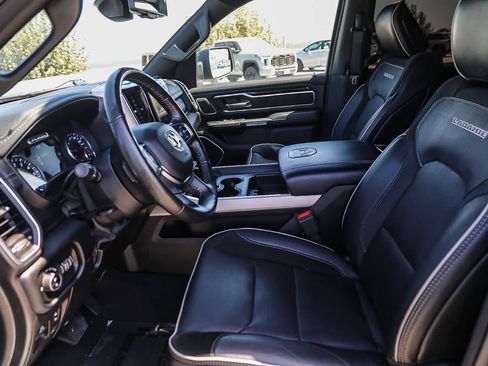 Used 2019 RAM 1500 Laramie AWD/4WD image 17