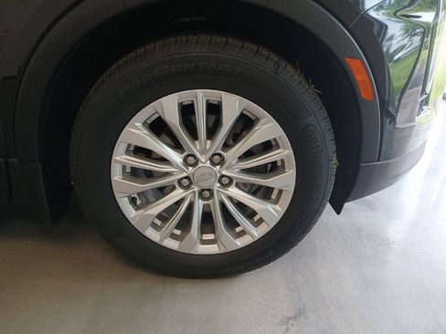 Certified 2024 Cadillac XT4 Luxury w/ Cold Weather Package AWD/4WD image 7