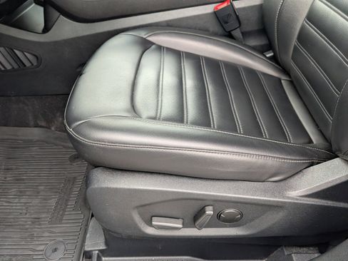 Used 2021 Ford Edge SEL w/ Convenience Package image 12