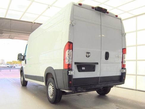 Used 2026 RAM ProMaster 2500 w/ Convenience Group FWD image 7