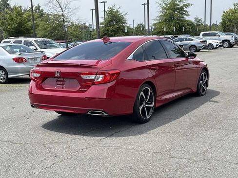 Used 2018 Honda Accord Sport image 2