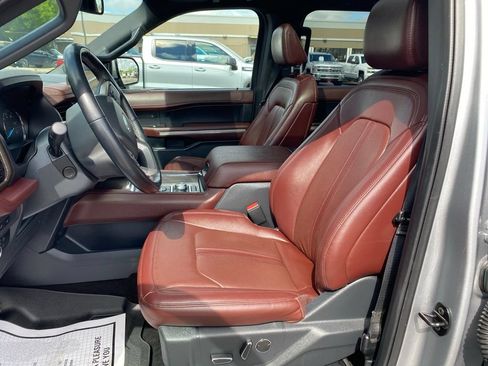 Used 2022 Ford Expedition Limited AWD/4WD image 11