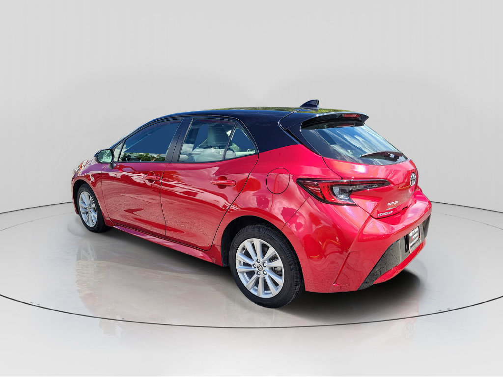 Used 2024 Toyota Corolla SE w/ SE Package FWD image 5