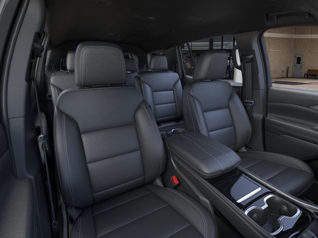 New 2027 Chevrolet Traverse LT FWD image 16