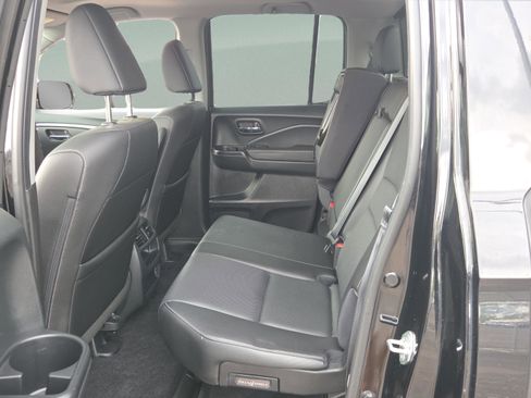 Used 2023 Honda Ridgeline RTL-E image 13