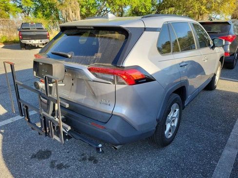 Used 2021 Toyota RAV4 XLE image 4