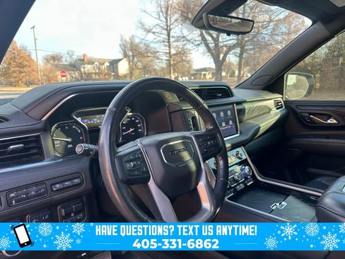 Used 2021 GMC Yukon Denali w/ Denali Premium Package image 13