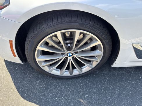 Certified 2023 BMW 530i xDrive w/ Premium Package AWD/4WD image 28