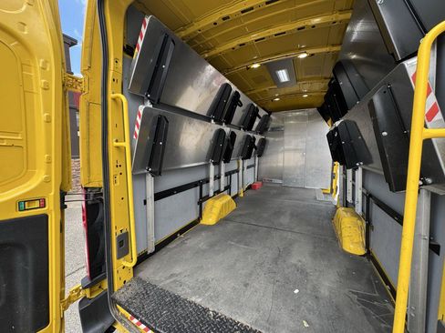 Used 2022 Ford Transit 250 148 High Roof Extended w/ Parcel Delivery Package RWD image 20