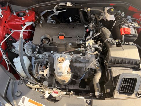 Certified 2025 Honda HR-V Sport image 29