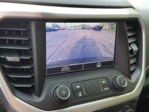 Used 2023 GMC Acadia SLE w/ Driver Convenience Package image 24