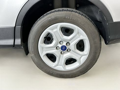 Used 2018 Ford Escape S image 11