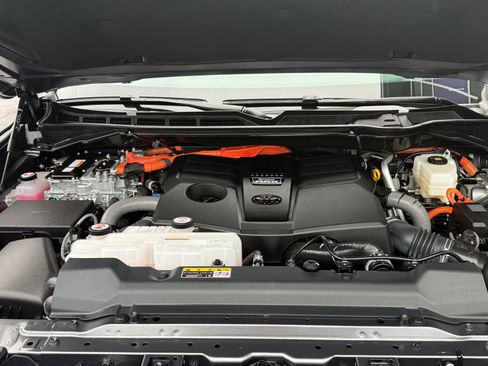 Used 2025 Toyota Sequoia Capstone image 45