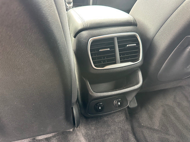 Used 2019 Hyundai Santa Fe SEL FWD image 22