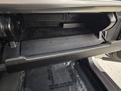Used 2014 Toyota Camry SE FWD image 20