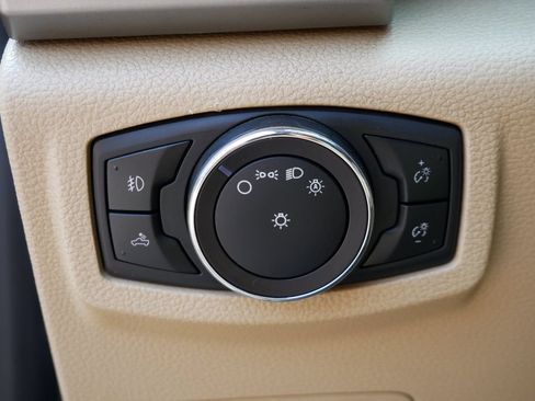 Certified 2019 Ford F250 Lariat RWD image 20