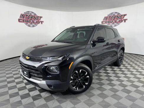 Used 2022 Chevrolet TrailBlazer LT w/ Convenience Package AWD/4WD image 1