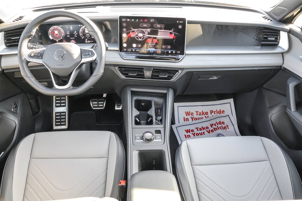 Certified 2026 Volkswagen Tiguan SE R-Line AWD/4WD image 28