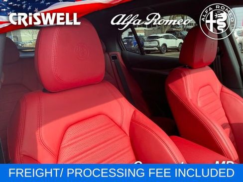 New 2025 Alfa Romeo Stelvio Sprint image 39
