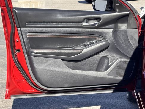 Used 2020 Nissan Altima 2.5 SR image 15