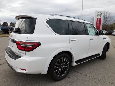 Certified 2023 Nissan Armada Platinum w/ Captain's Chairs Package RWD image 3
