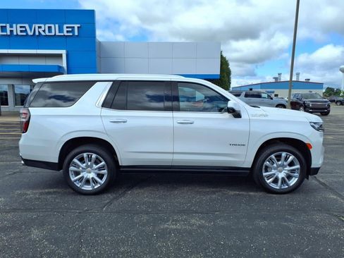 Used 2024 Chevrolet Tahoe High Country w/ Premium Package image 2