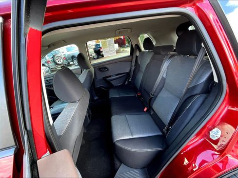 Used 2021 Nissan Rogue S image 15