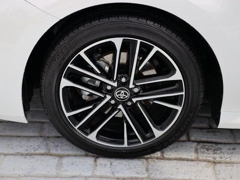 Used 2025 Toyota Camry XLE image 43