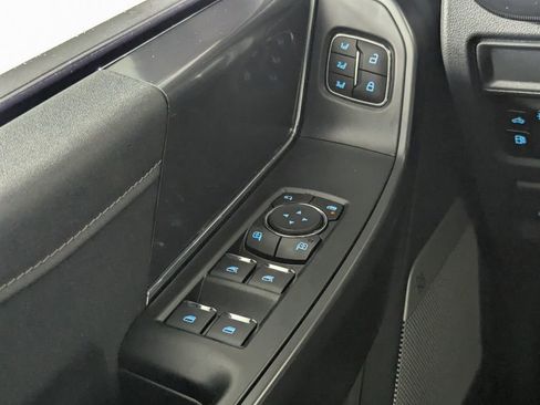 Used 2025 Ford F150 Lariat w/ Equipment Group 501A Mid image 15