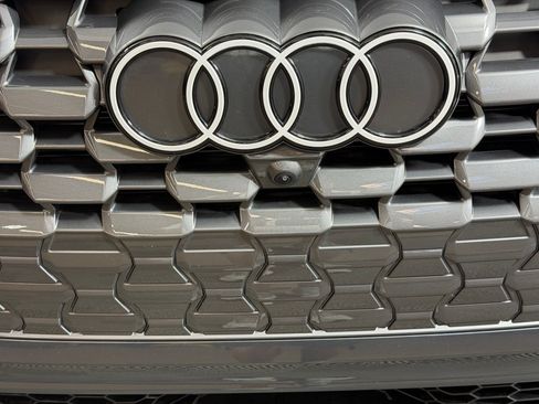 Certified 2025 Audi Q5 Premium w/ Convenience Package AWD/4WD image 26