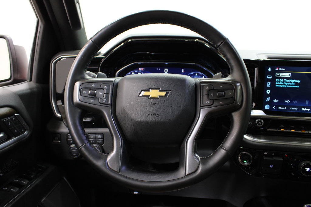 Used 2025 Chevrolet Silverado 1500 High Country w/ High Country Premium Package AWD/4WD image 25