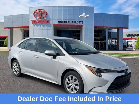 Used 2023 Toyota Corolla LE FWD image 1