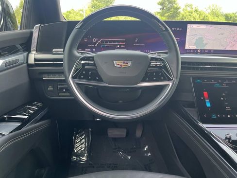 Certified 2025 Cadillac Escalade Sport w/ Touring Package AWD/4WD image 14
