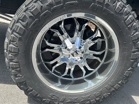 Used 2013 Ford F150 XLT w/ Luxury Equipment Group RWD image 11
