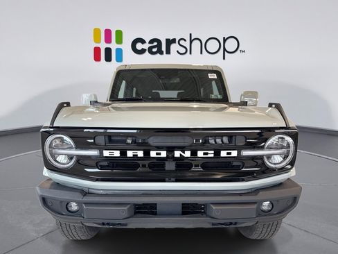 Used 2022 Ford Bronco Outer Banks AWD/4WD image 8