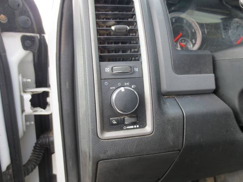 Used 2017 RAM 3500 Tradesman AWD/4WD image 11